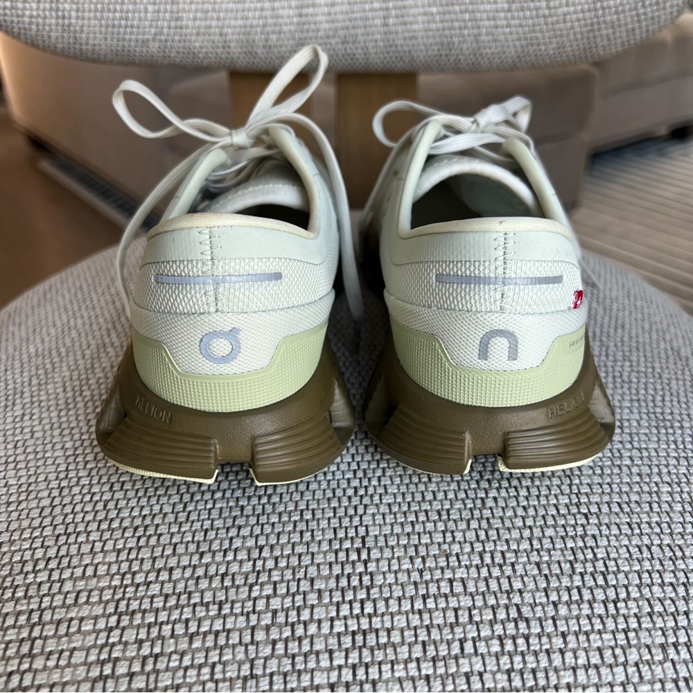 On Running Cloud X 3 Sneakers in Green - Picture 5 of 6